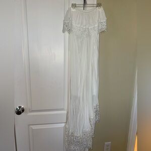 Solitaire White Lace Detail Dress